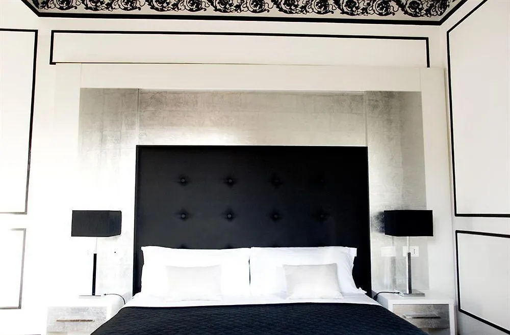 ** Bed & Breakfast Residenza Scipioni Luxury B&B Rome Italy