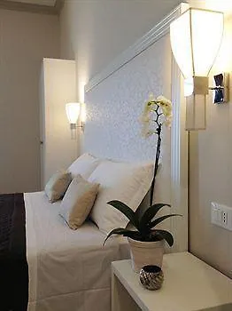 Residenza Scipioni Luxury B&B Rome 2*,