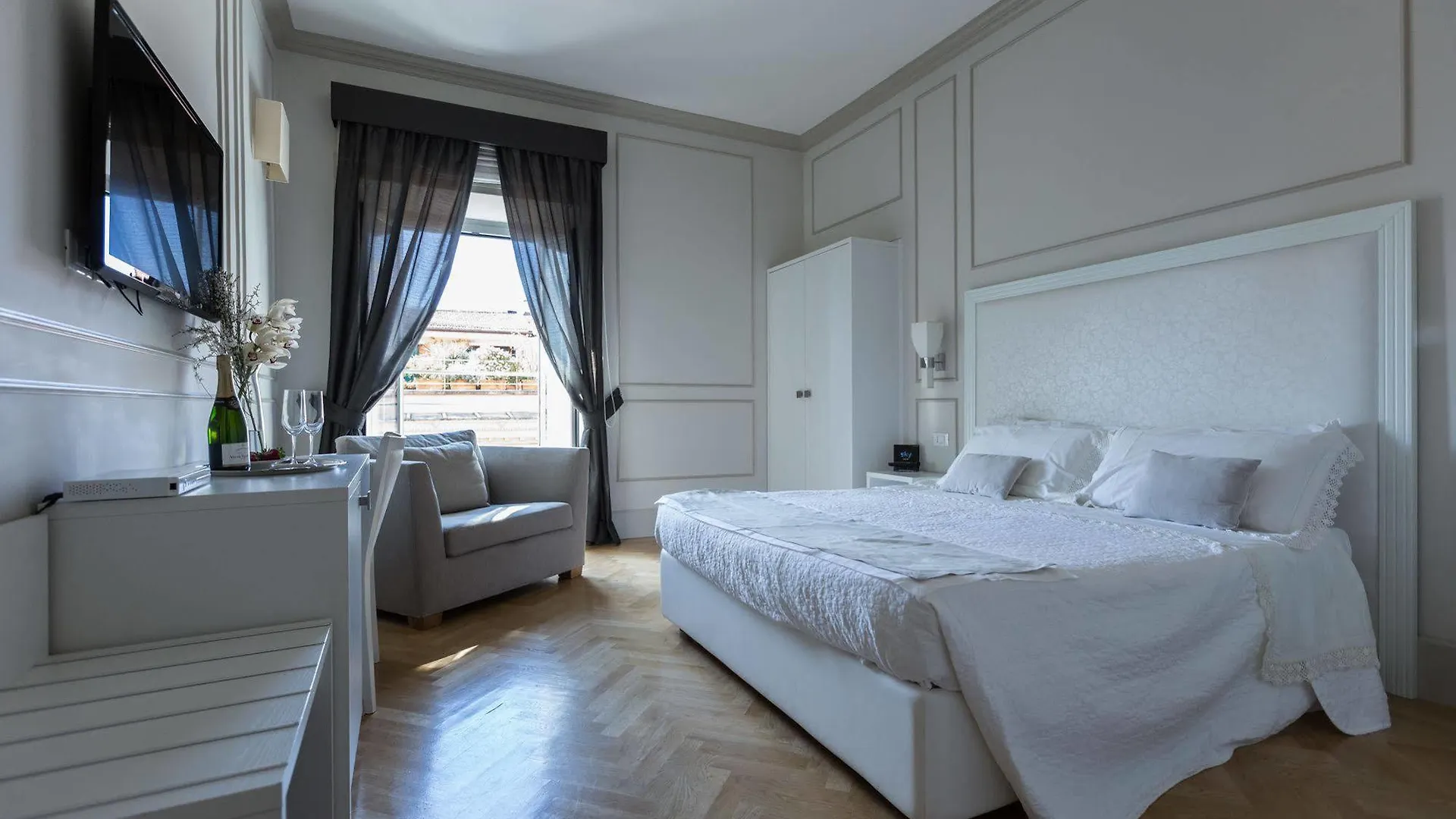 Residenza Scipioni Luxury B&B Rome 2*,  Italy